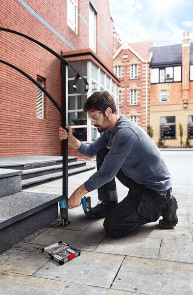 Taladro percutor atornillador inalámbrico con bateria 4ah + cargador 18v 40 - Imagen 4